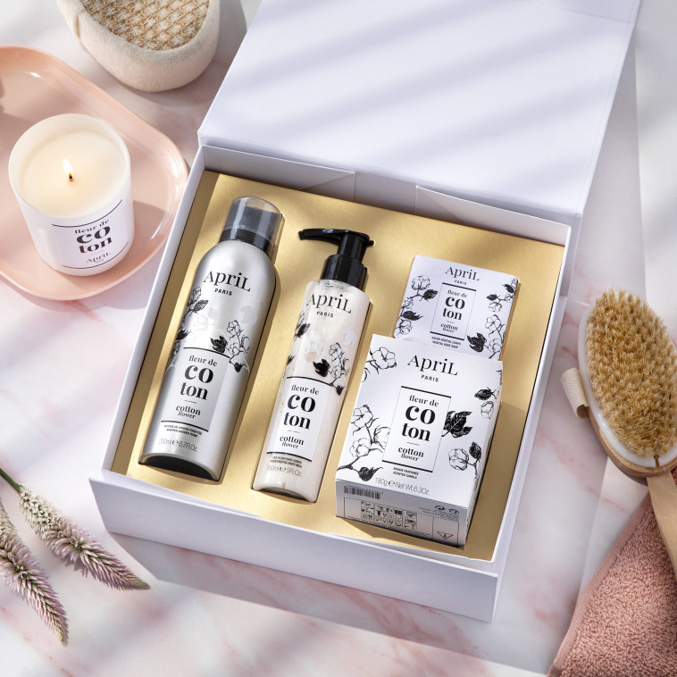 אפריל מארז מוצרי טיפוח של מותג הרשת. 129 שקלים