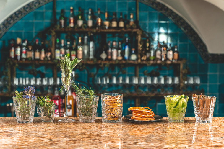 סנט אורבן בר קוקטיילים