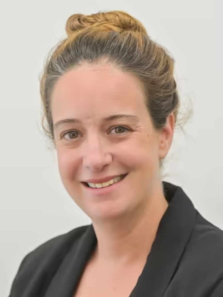 דנה פיטליס כדורי