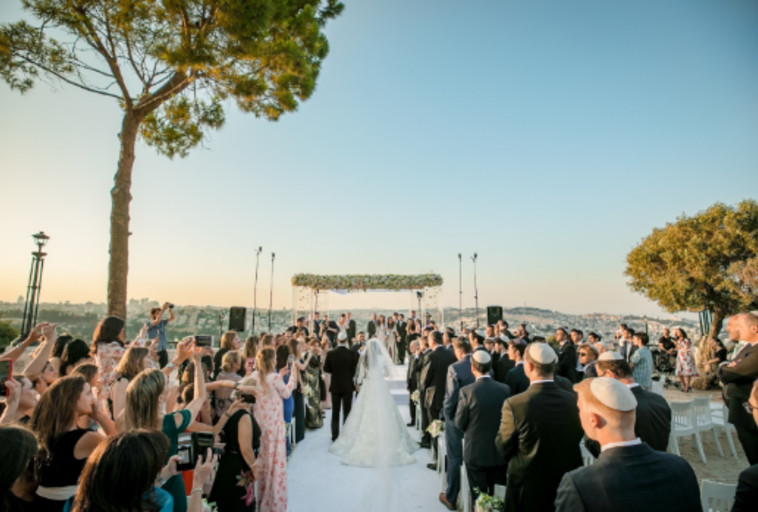 חופה חיצונית לנוף 4000 שנות היסטוריה של ירושלים העתיקה