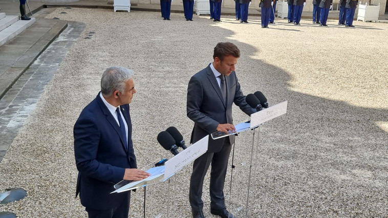 עמנואל מקרון, יאיר לפיד