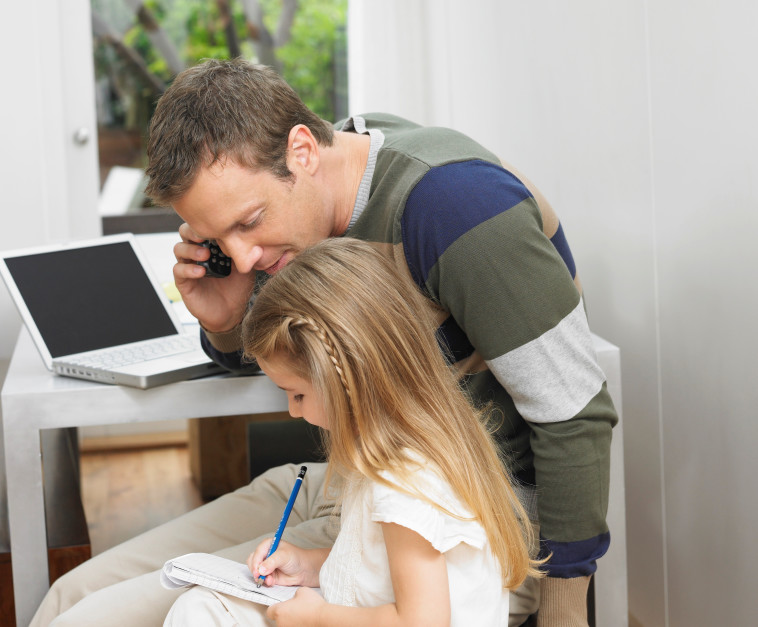 רשם את בתו לקייטנה אך היא לא הייתה ברשימה, אילוסטרציה