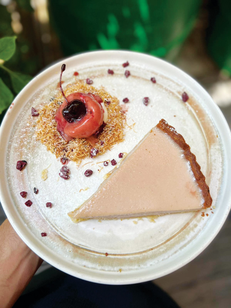 טארט שוקולד רובי על בצק שקדים