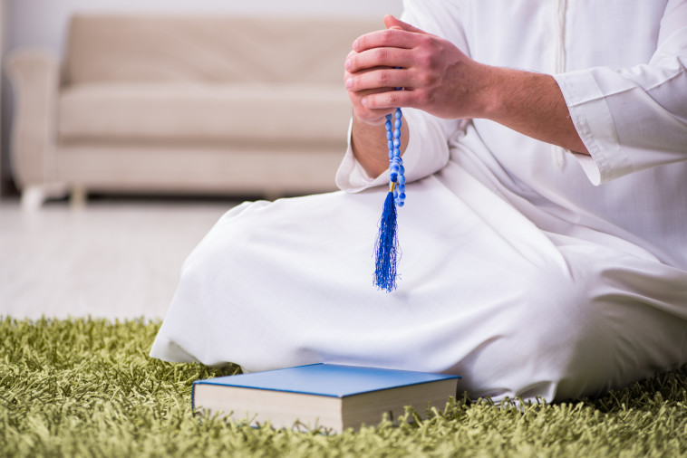 הצטרף לעוד מאות אלפי עולי רגל למכה, לאחר שהעיר הקדושה נפתחה מחדש