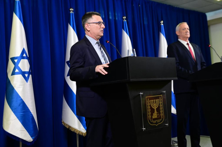 גדעון סער, בני גנץ