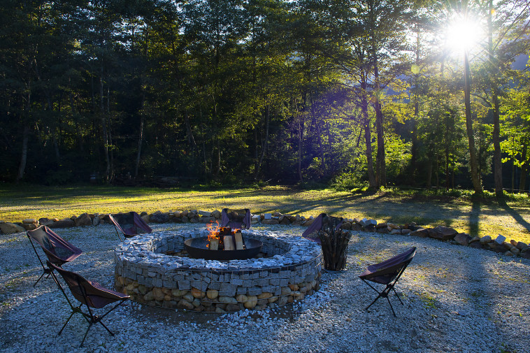 חצר מלון צ'או ביפן