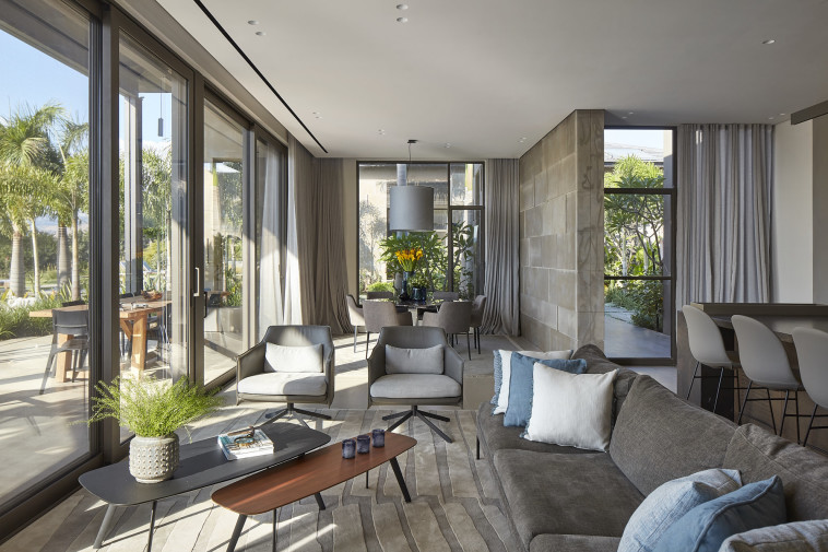 חלל אירוח מרכזי YAMA