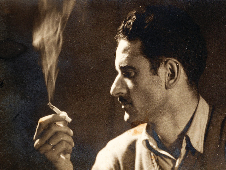 הפרטיזן עם מצלמת הלייקה