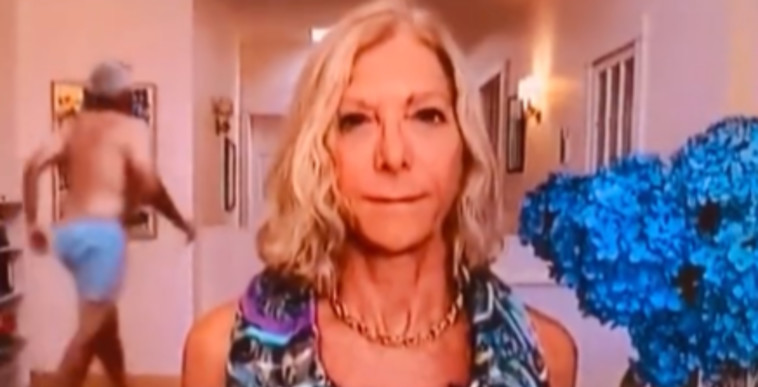 עד מתי אנשים בתחתונים על מסך הטלוויזיה?