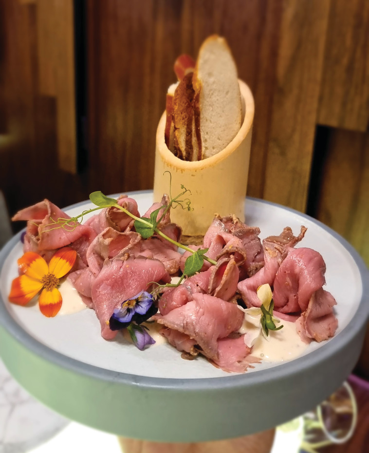 ויטלו טונטו במסעדת אוניקס