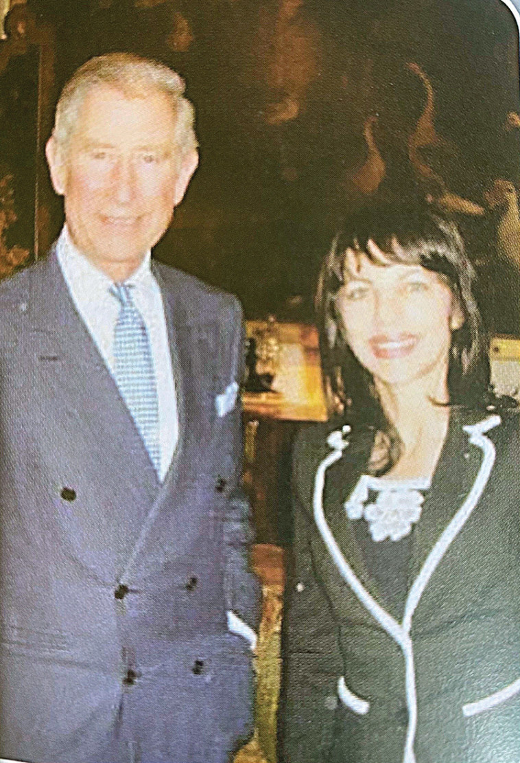 יונה ברטל עם הנסיך צ'ארלס