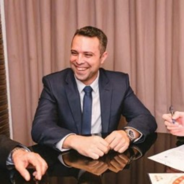 עורך הדין דוד בר חוה