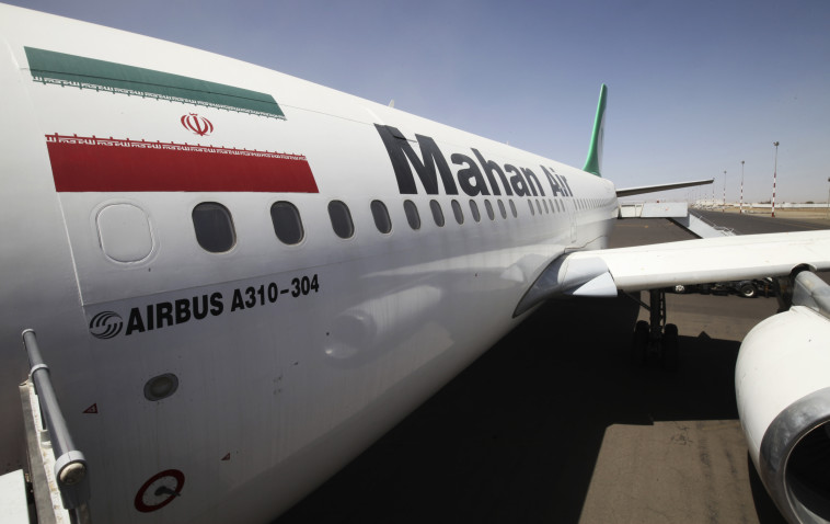 מטוס חברת ''מהאן אייר'' האיראנית (צילום: REUTERS/Mohamed al-Sayaghi )