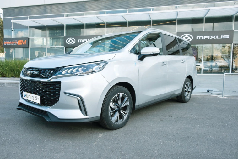 מקסוס יוניק5