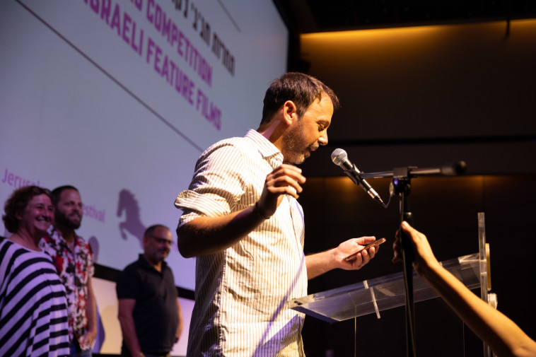 יונה רוזנקיאר, במאי ''הדרך לאילת''