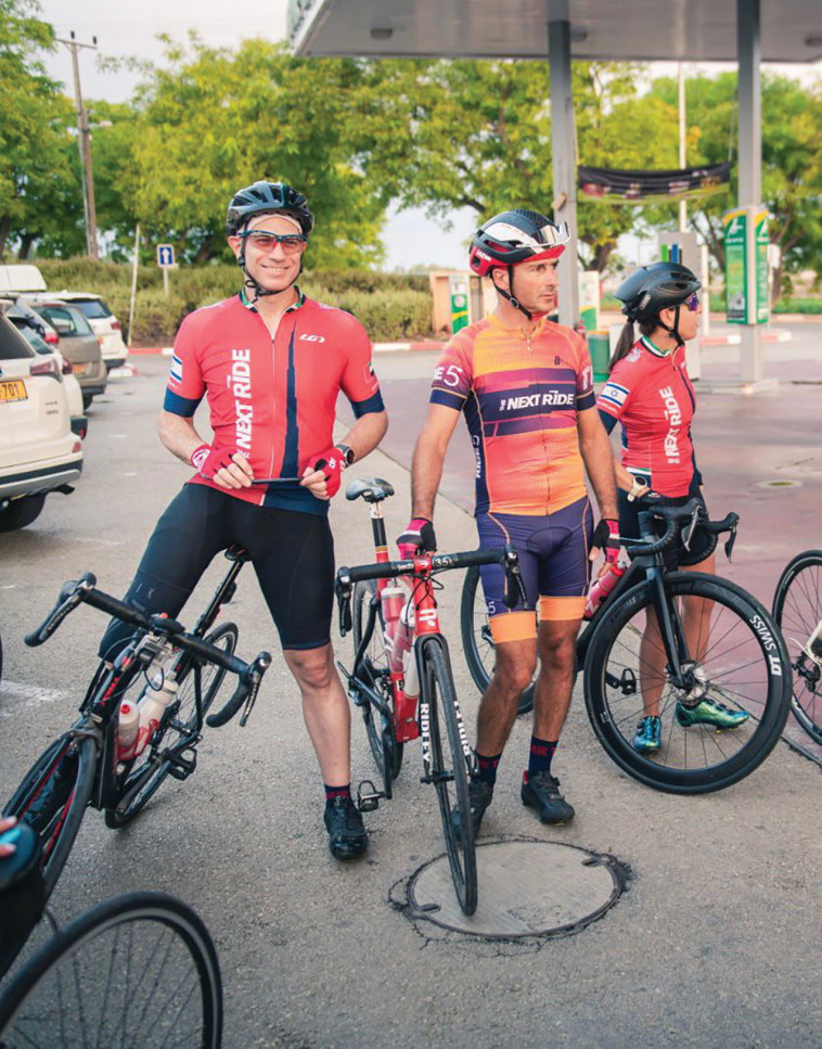 יוסי (מימין) ושחר (משמאל), חברים טובים מאוד