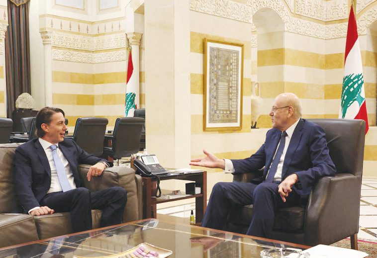 עמוס הוכשטיין המתווך האמריקאי נועד עם ראש ממשלת לבנון נג'יב מיקטי