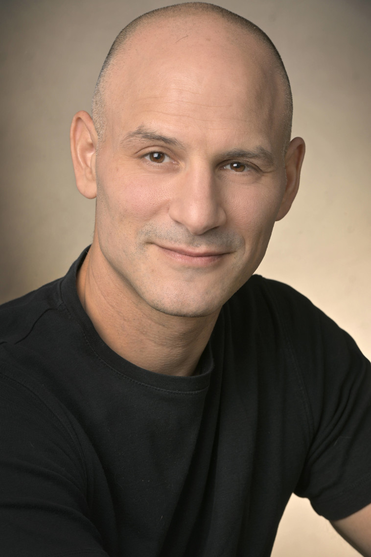 ליאור שחורי