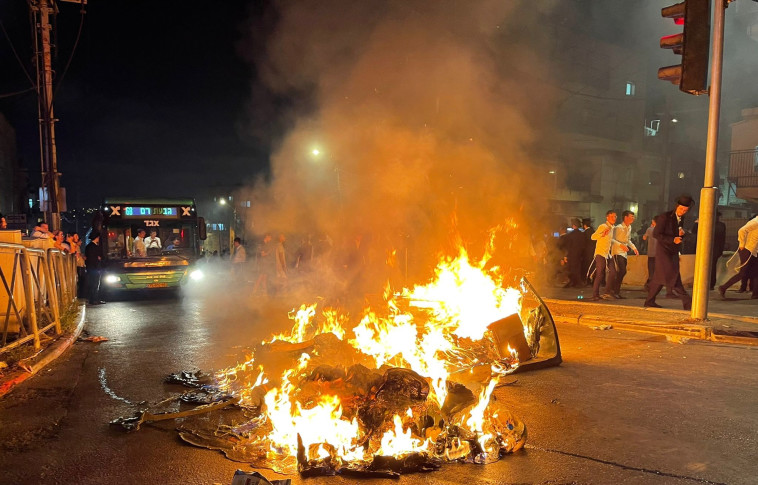 הפגנה נגד נתיחת גופת בן ה-4 בבית שמש