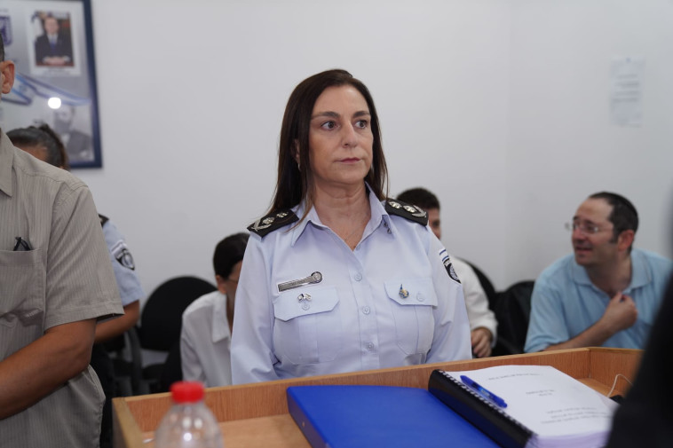 נציבת שב''ס רב גונדר קטי פרי 