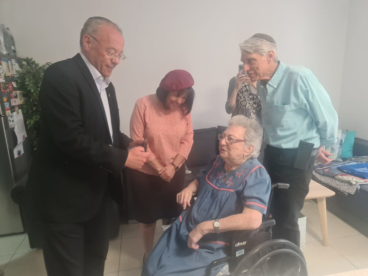 ג'ודי ניימן, עלתה לאחרונה מארה''ב