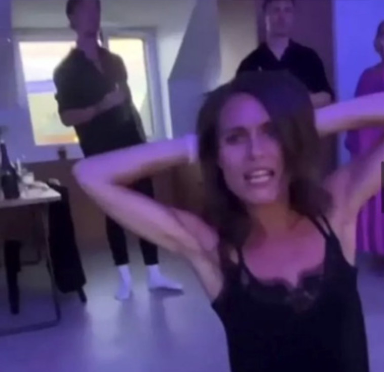 סאנה מרין, ראש ממשלת פינלנד תועדה מבלה עם חבריה וספגה אש