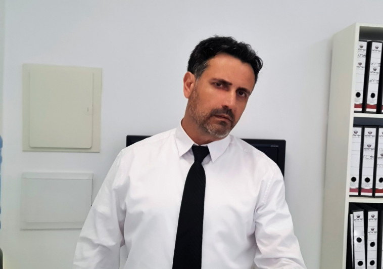 עורך הדין חיים אומסי