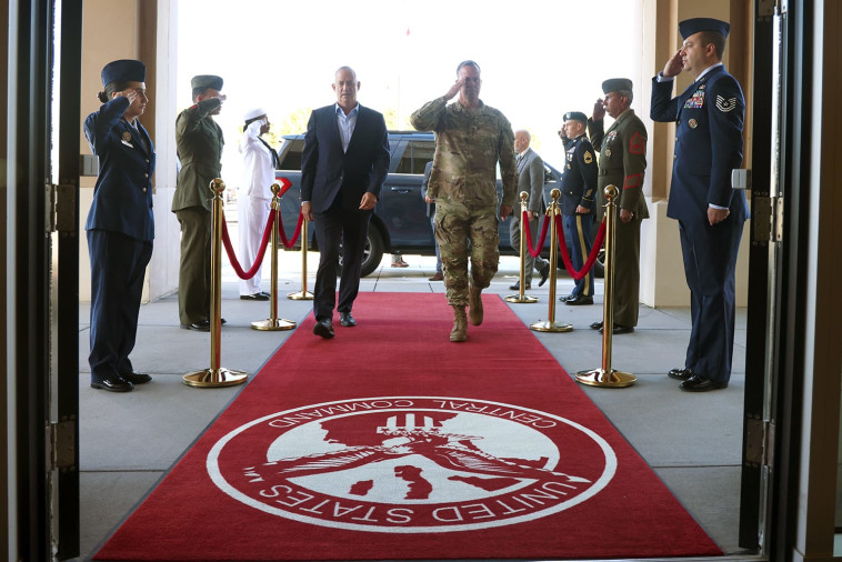 שר הביטחון בני גנץ בביקור במפקדת סנטקום בטמפה, פלורידה.