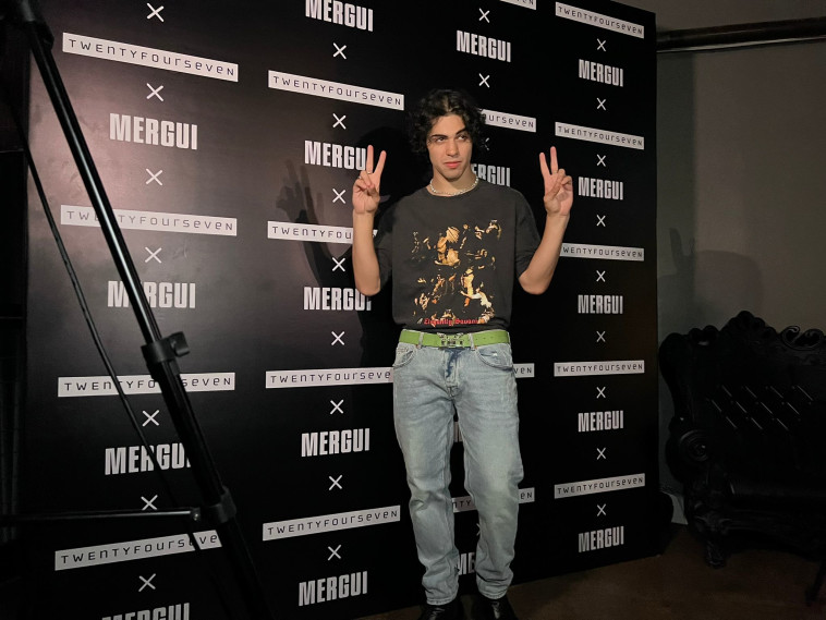 אחרי שירד מהבמה, מרגי ענה לנו על השאלות שלנו