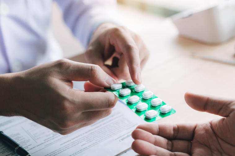 כמה שפחות יותר טוב, תרופות במרשם