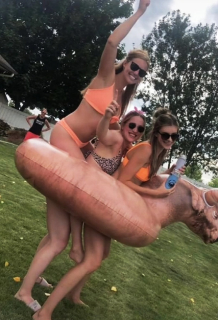 של מי הרגליים הקצרות?