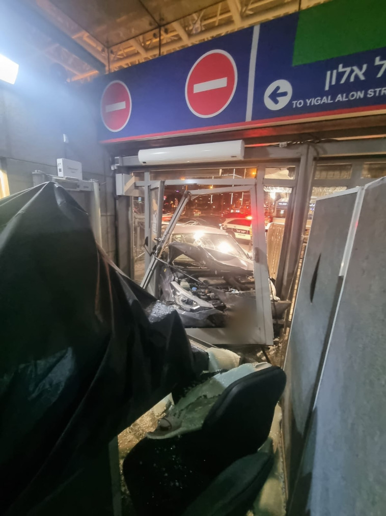זירת האירוע בתחנת רכבת השלום 