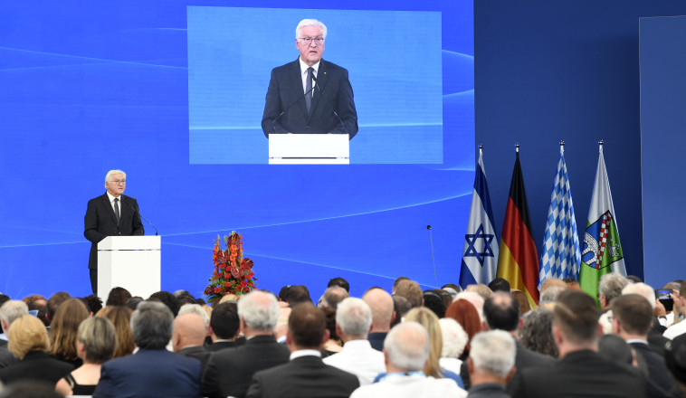 נשיא גרמניה בטקס הזיכרון לטבח הספורטאים במינכן (צילום: Thomas KIENZLE / AFP)