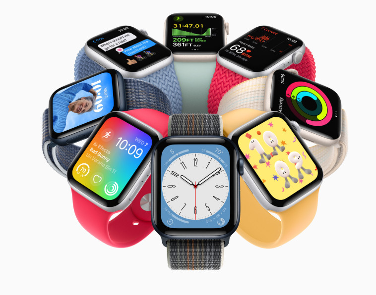 Apple Watch 8 and SE (צילום: אפל)