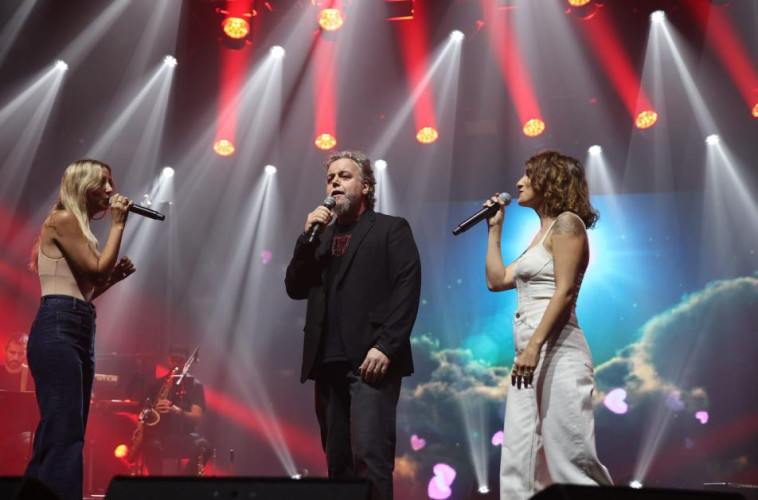 דניאל סלומון בביצוע בטקס