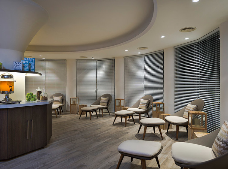 חדר המתנה והתרגעות, מלון גנים