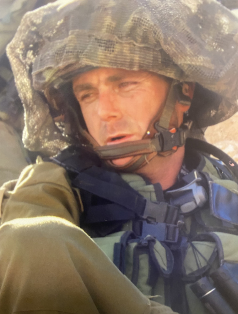 אלון מדנס בשירות הצבאי