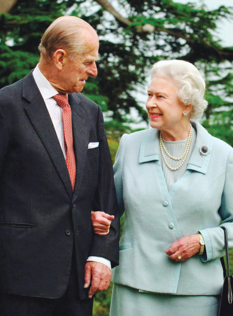 Prince Philip and his wife Queen Elizabeth (Photo: Reuters)