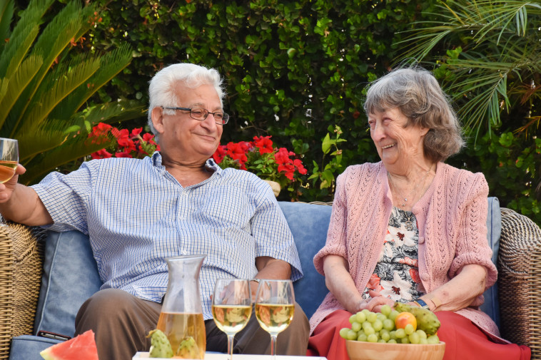 חוגגים 40 שנה בבית גיל הזהב ת''א