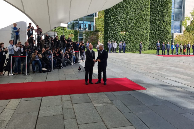 יאיר לפיד ואולף שולץ