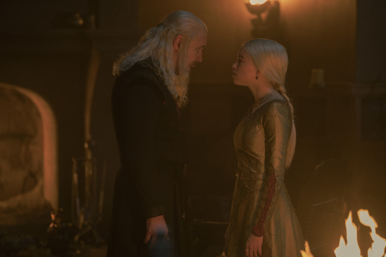 מתוך ''בית הדרקון'' פרק 4