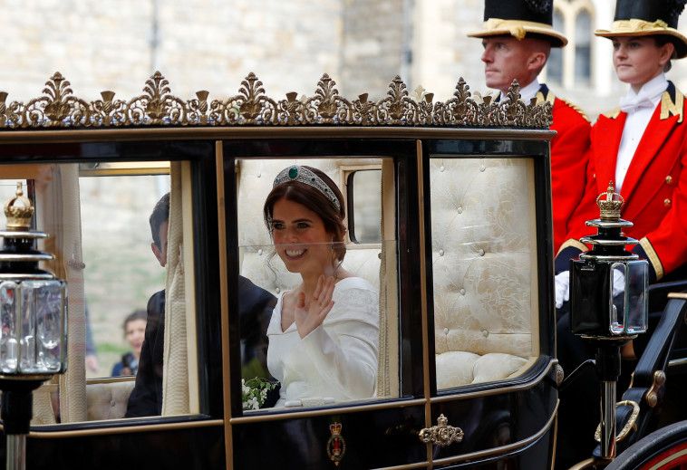 הנסיכה יוג'יני ויקטוריה הלנה, ענדה את Queen Mary's crown המכיל 47 יהלומים (צילום: רויטרס)