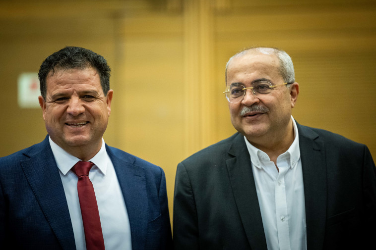 Ahmed Tibi, Ayman Odeh (Photo: Yonatan Zindel, Flash 90)