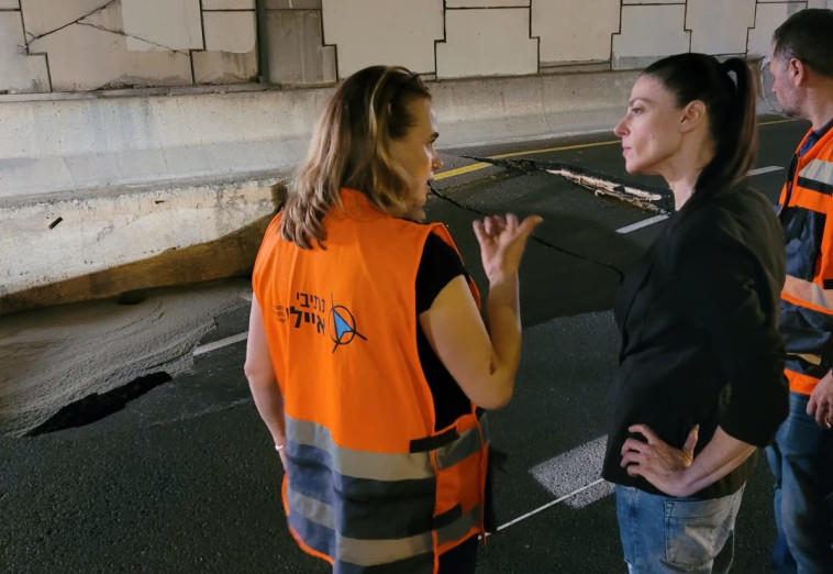 השרה מרב מיכאלי בזירת האירוע