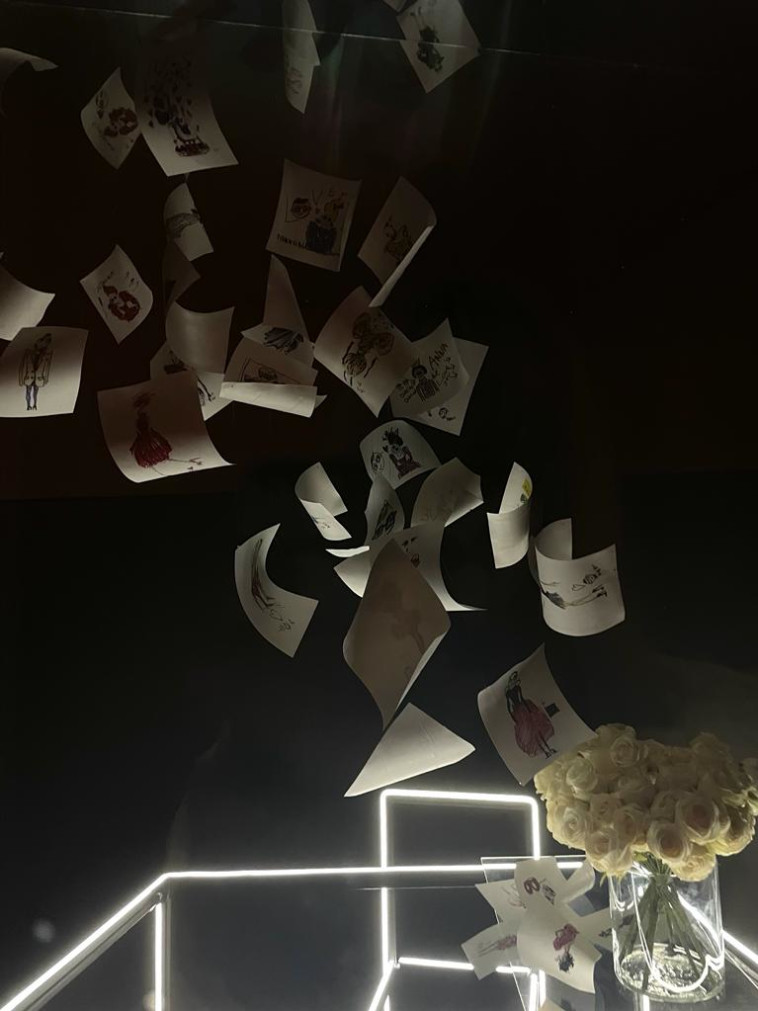 מיצג איורי האופנה של אלבר אלבז