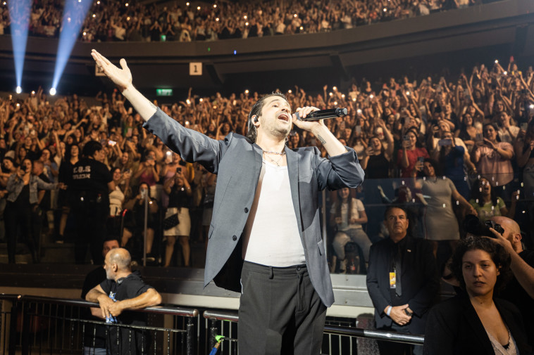 מופע לוקורה