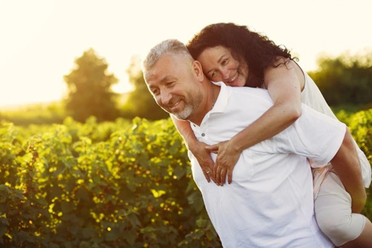 מחייך  הפתרון שיאפשר לך להיות ספונטני ודיסקרטי