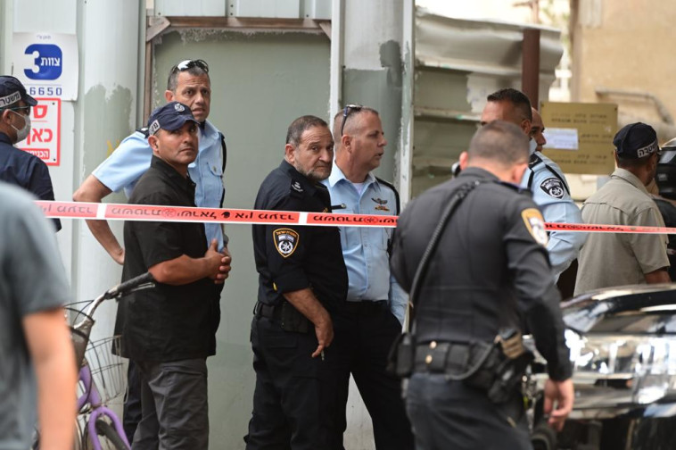 המפכ''ל שבתאי באזור מציאת גופתו של המחבל מחולון