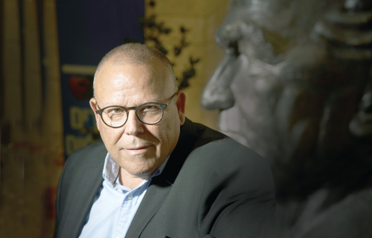 ארנון בר דוד