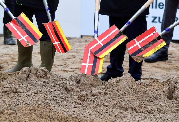 מתוך אירוע הפתיחה של בניית המנהרה